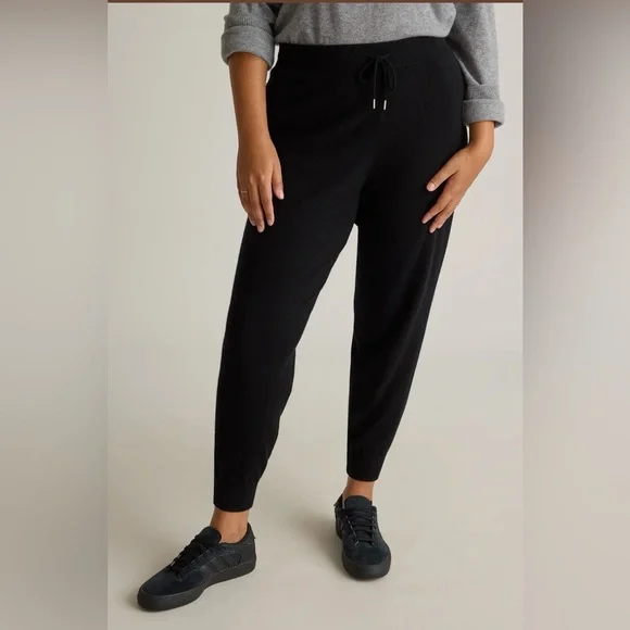 NWT Quince CASHMERE Black Jogger Pants - Picture 1 of 9